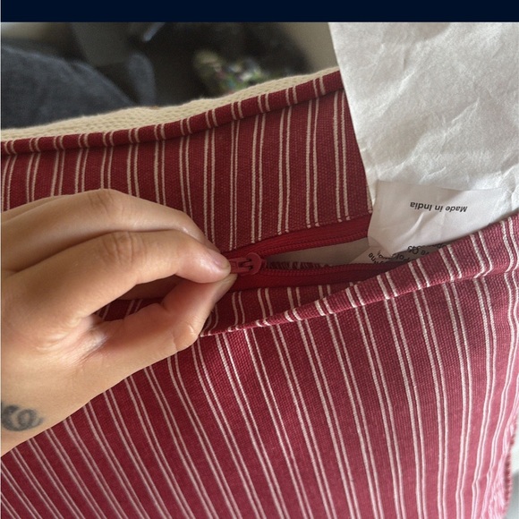 Cupcakes and cashmere gingerbread and candy cane pillow - Picture 2 of 4